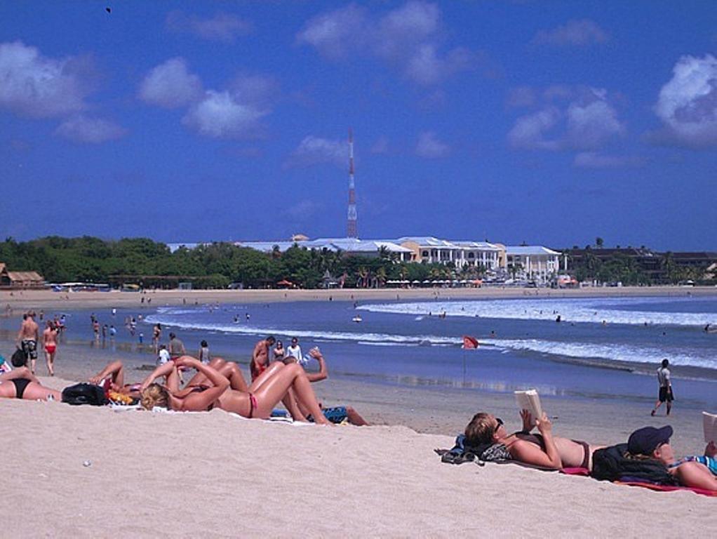 Angkul Angkul Beach Inn Kuta Kuta Lombok Exterior foto