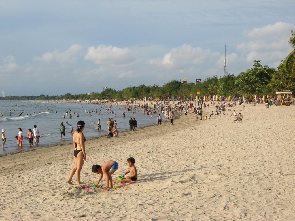 Angkul Angkul Beach Inn Kuta Kuta Lombok Exterior foto